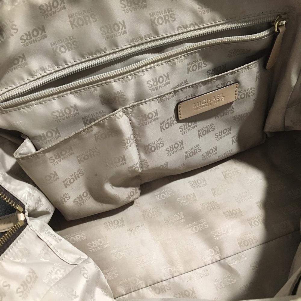 SOLD❗️Michael Kors Set: Brown Logo Purse&wallet - Picture 4 of 8